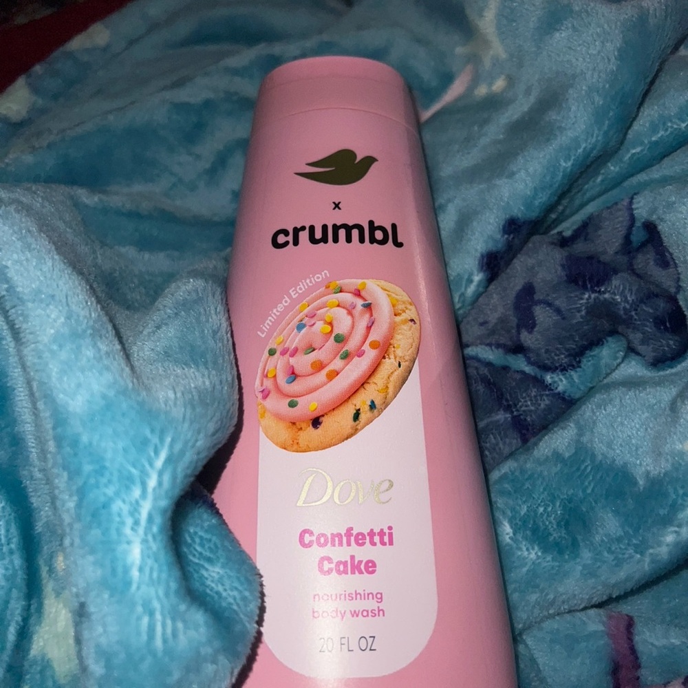 dove x crumbl Confetti Cake Body Wash